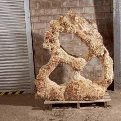 Apulia Showstone Scalpellino